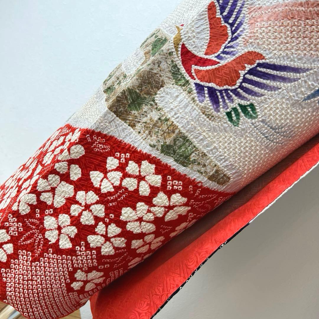 390 振袖フルセット 正絹 絞り 白地 黒 赤 緑 多色 カラフル 金彩