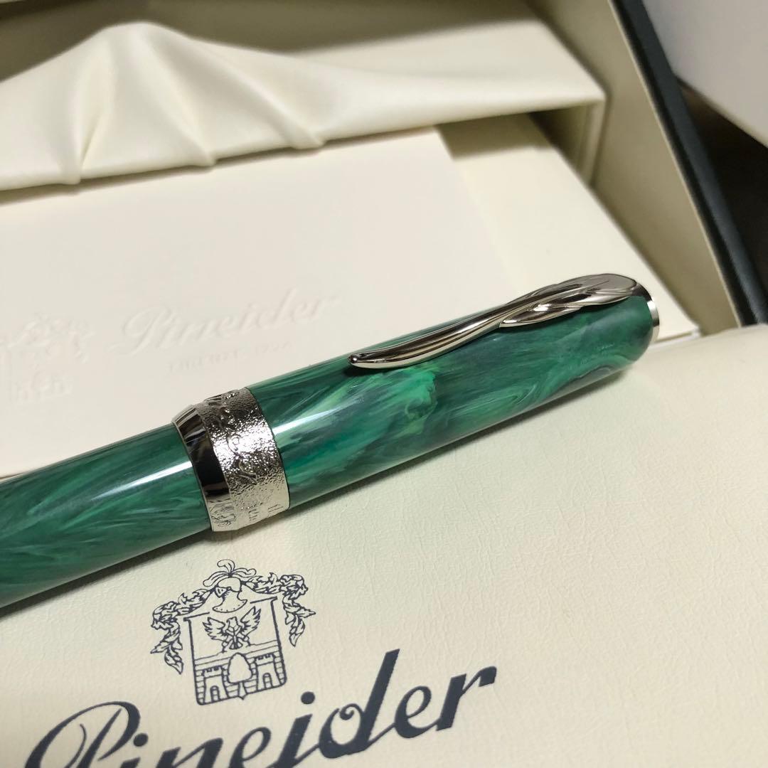 新品未使用 廃番 ピナイダー ジェムストーン 万年筆 マカライトグリーン ニブF