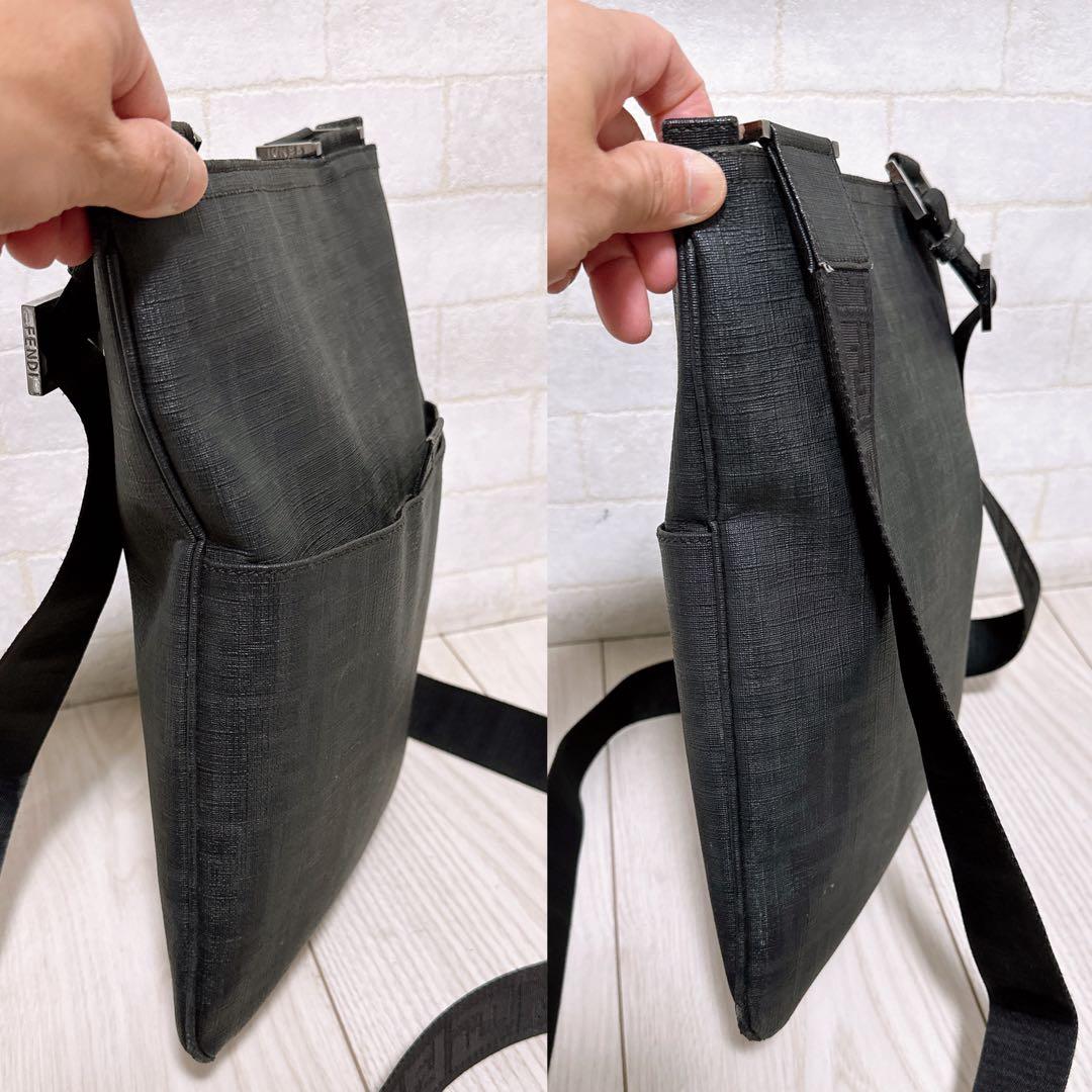 『格安』FENDI(フェンディ)ショルダーバッグ PVC ズッカ柄