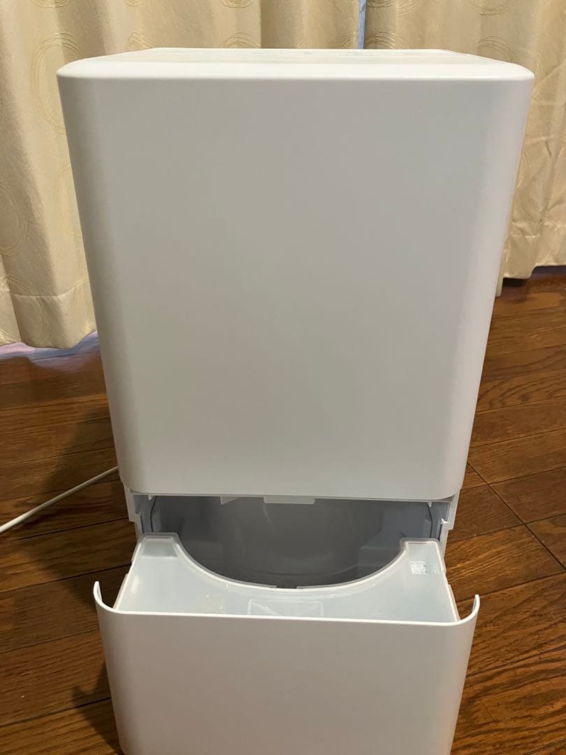 2025年製　アイリスオーヤマ　コンパクトクーラー　ICA-0302G