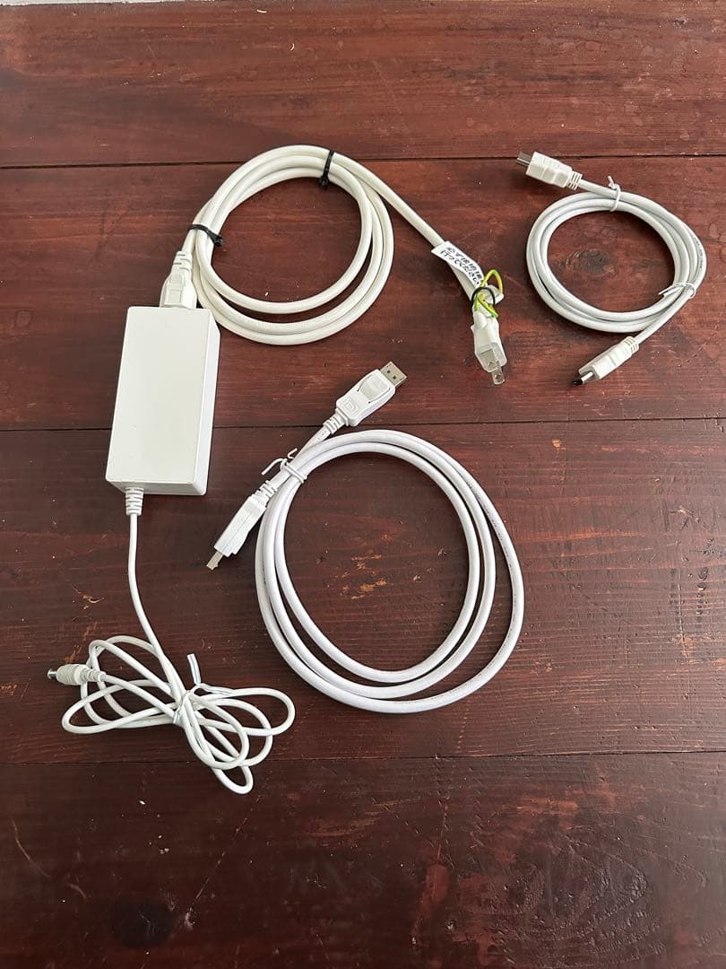 NBE　LG 27インチ 4K IPS モニター　27UP600-W