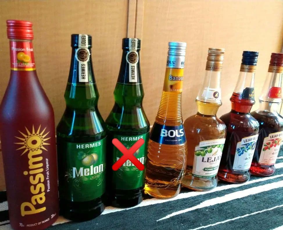 ⬛プレゼント♥パーティー用♥楽しめる・飲み比べ♥豪華なリキュール６種6本セット