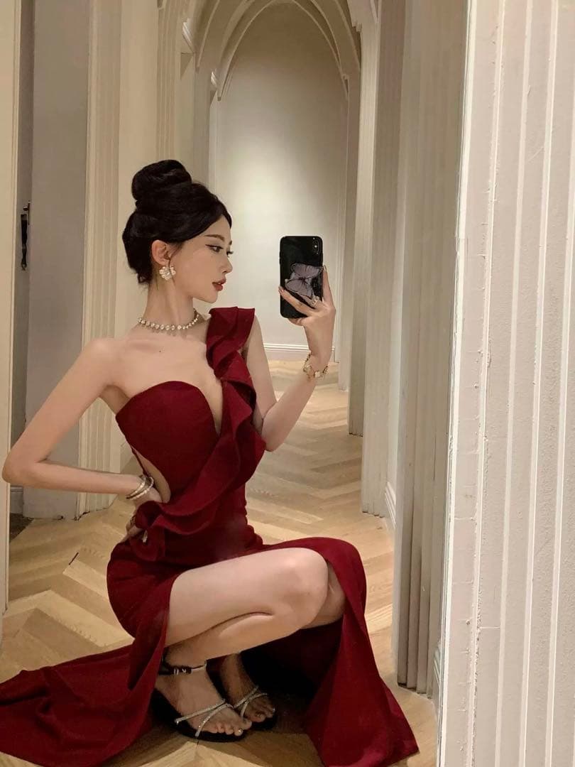 肩出し艶ベロアロングドレス✨セクシーパーティー向け