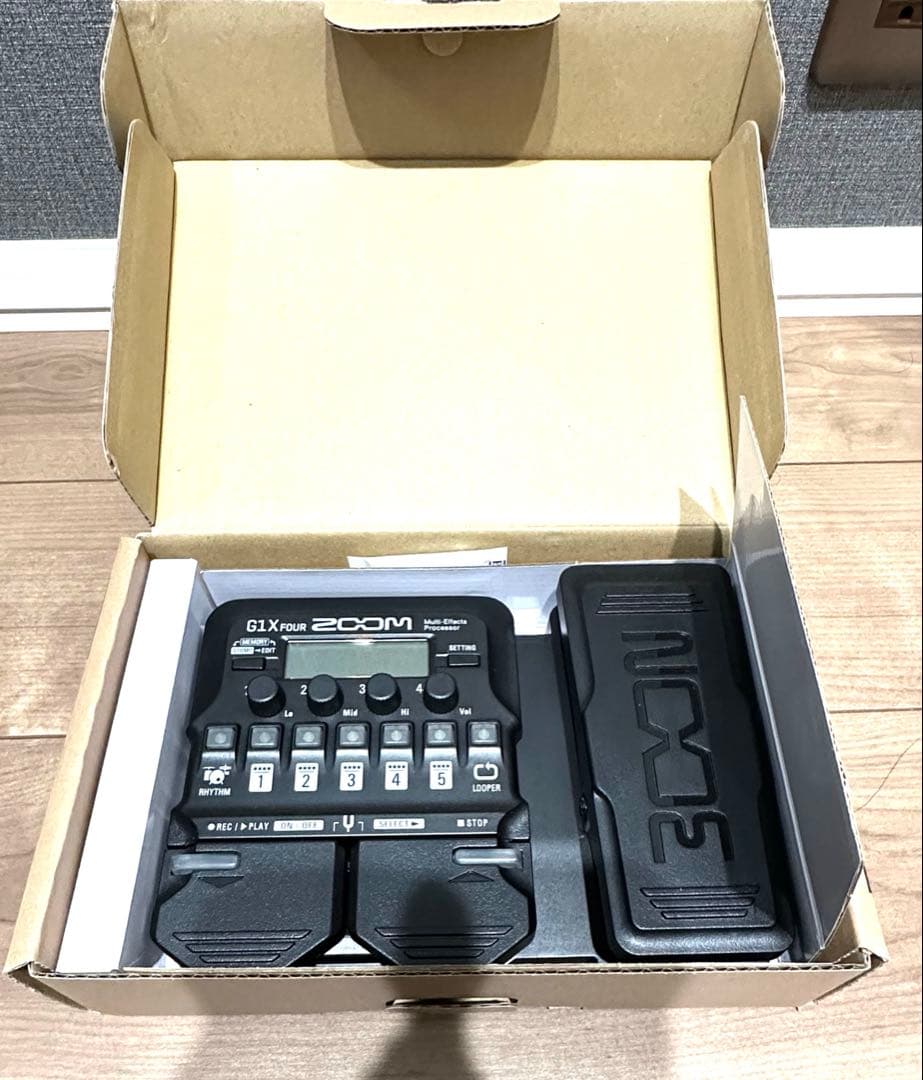 Zoom G1X FOUR ギター用マルチエフェクター（ズーム）