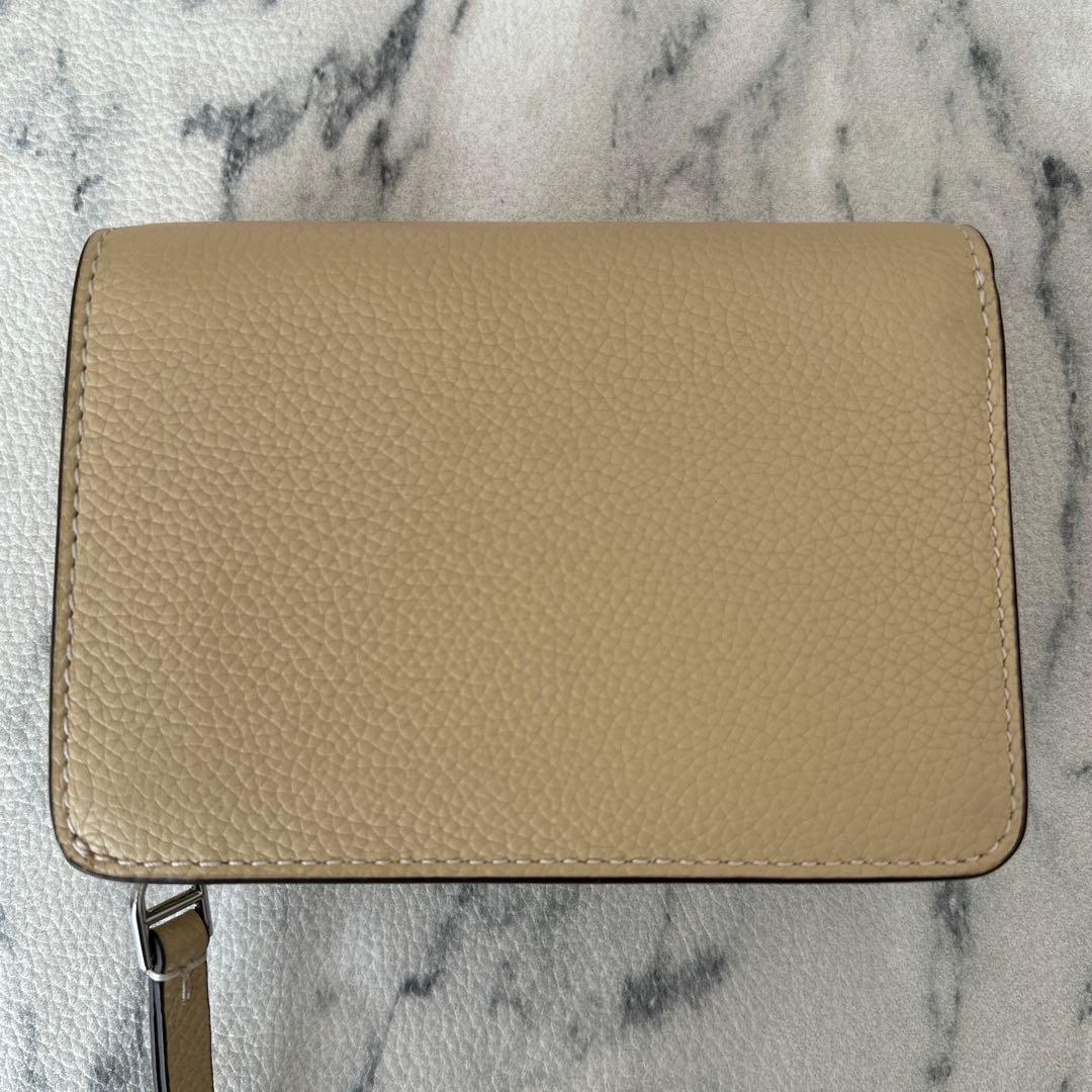 トリーバーチ　ロビンソン ペブルド バイフォールド ウォレット二つ折り財布正規品