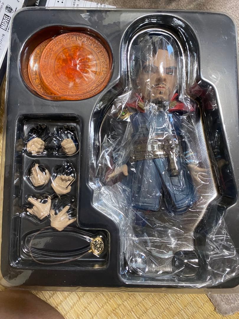 エッグアタック　インフィニティウォー　アイアンスパイダー　ドクターストレンジ