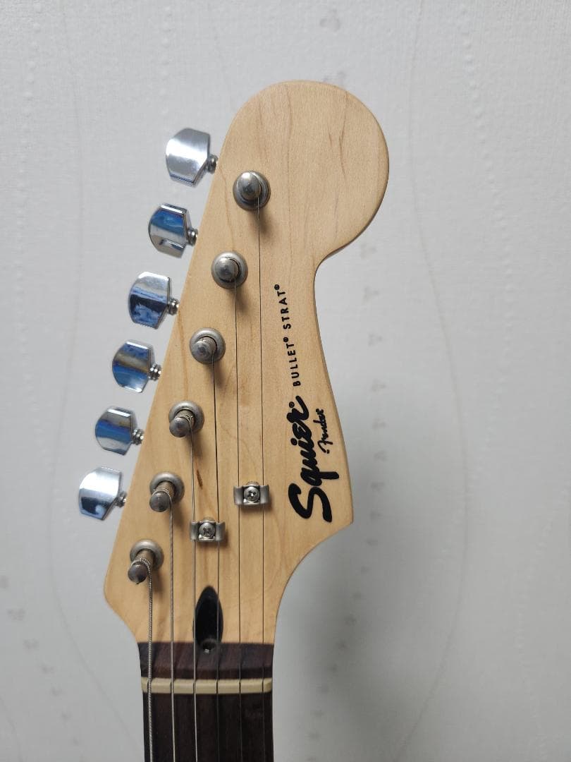 Squier ストラトキャスター サンバーストBullet ギター