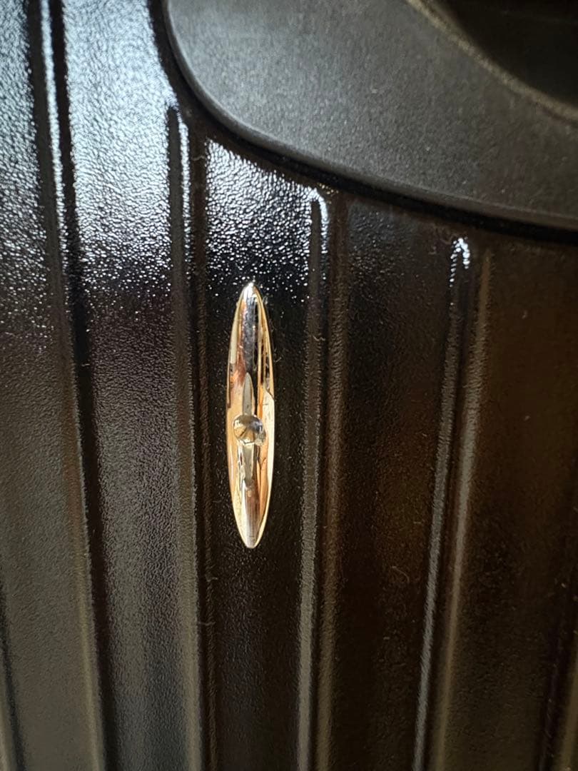 大特価　傷あり　RIMOWA ブラック キャリーケース　機内持ち込みサイズ