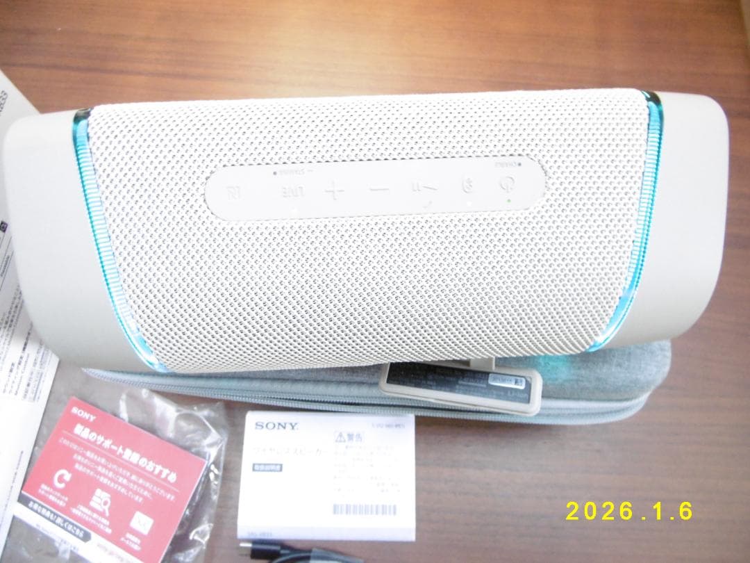SONY SRS-XB33 ベージュ　美品　ケース付き②
