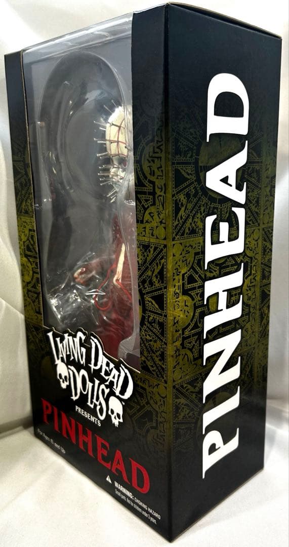 Living Dead Dolls Pinhead フィギュア