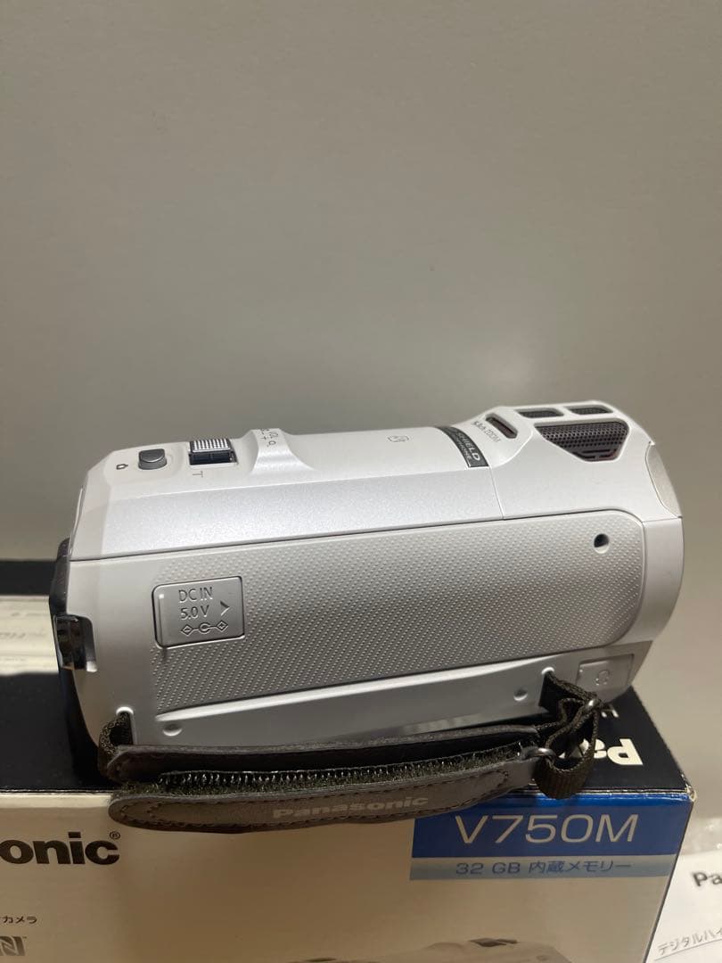 Panasonic HC-V750M-W ホワイト 32GB