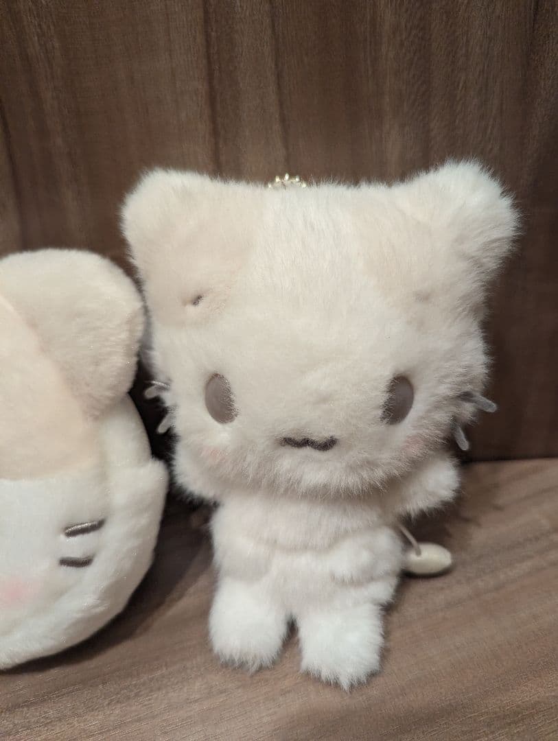 マシュマロみたいなふわふわにゃんこ　サンリオ　しろふわ雲でおひるね　3点　おまけ