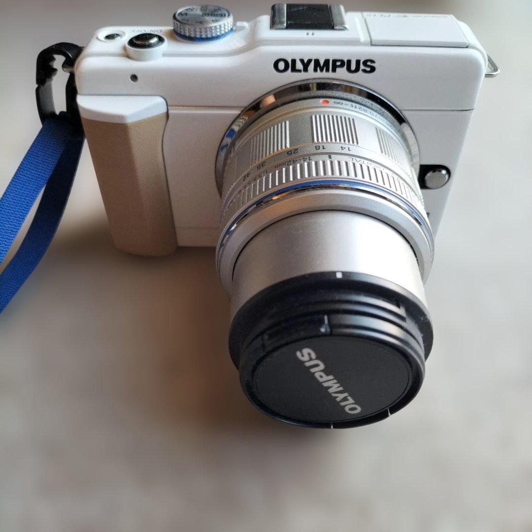 ミラーレス一眼 OLYMPUS PEN E-PL1ｓ