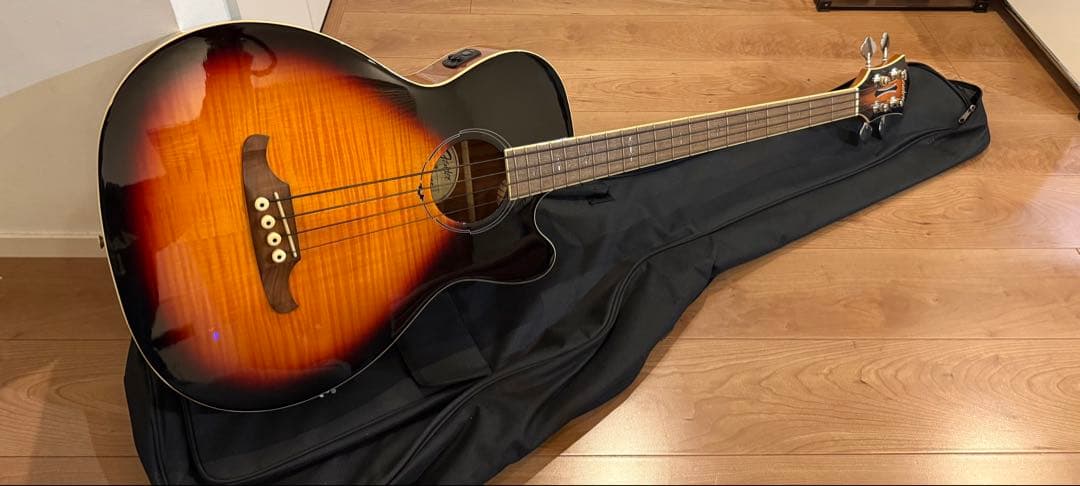 美品！　Fender FA-Series アコースティックベース FA450CE