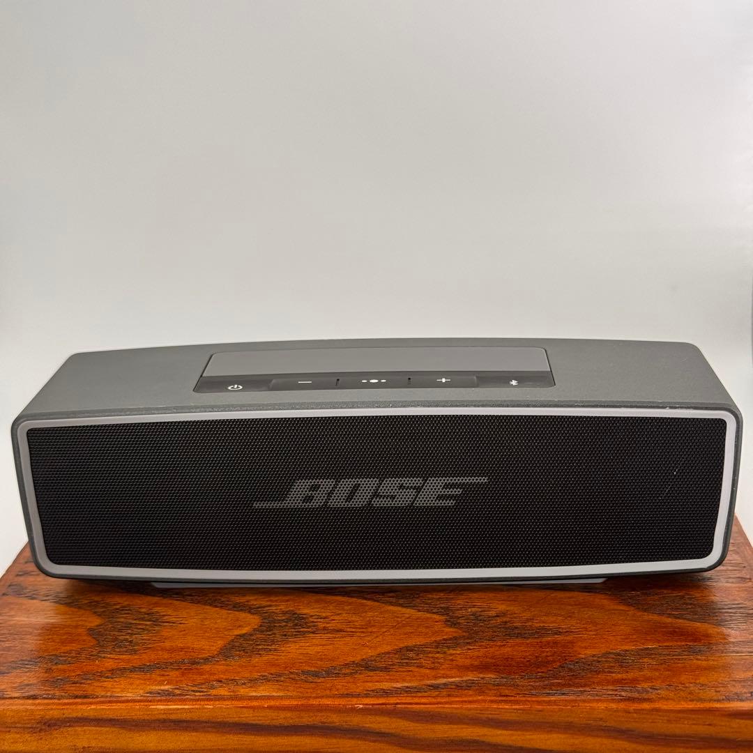 BOSEのポータブルスピーカー「SoundLink Mini II」本体のみです
