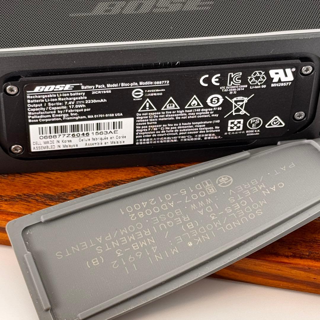 BOSEのポータブルスピーカー「SoundLink Mini II」本体のみです