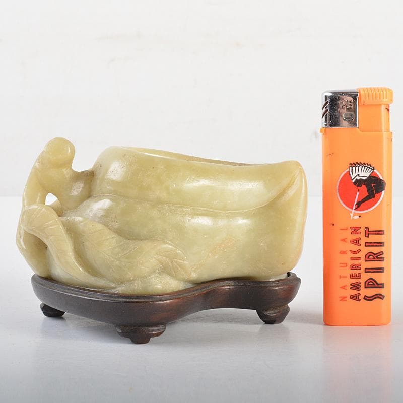 中国　玉石白玉彫刻　桃形　水孟　筆洗　唐木台・時代箱付　V　R7093
