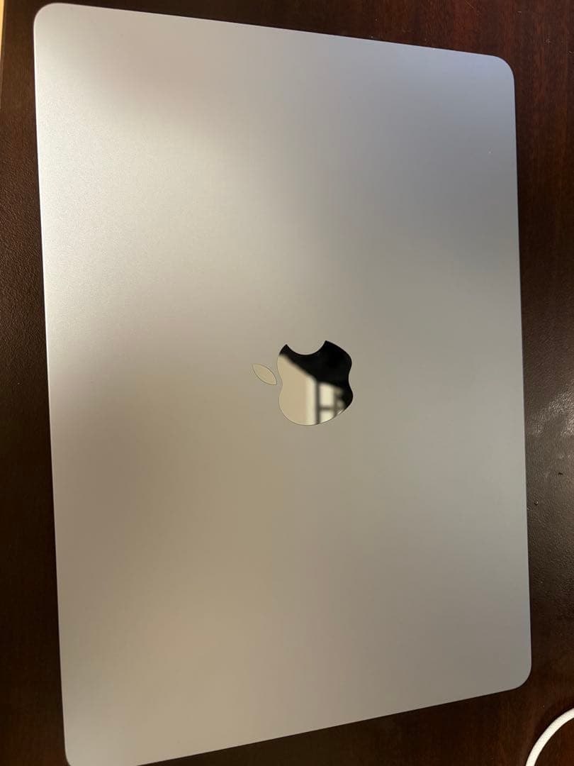 【ほぼ新品】MacBook air m4 13インチ 256gb