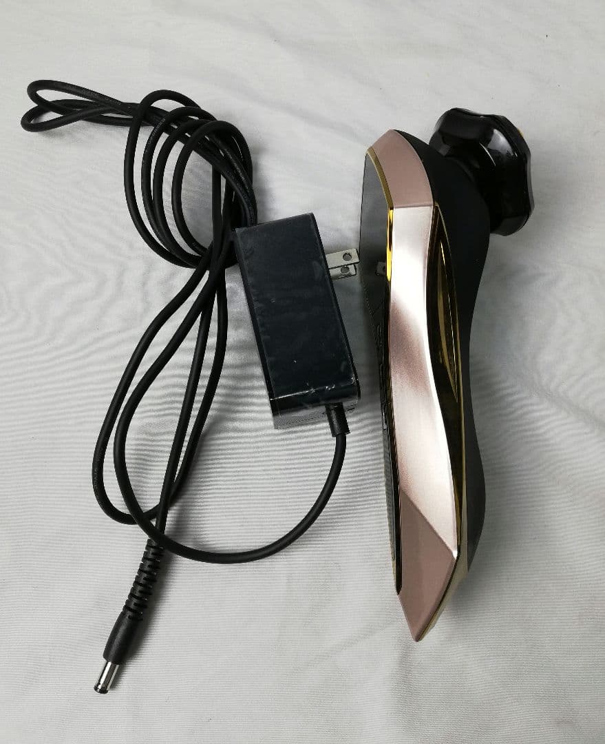 ARTISTIC&CO. ZeusⅢ -ゼウスⅢ ゼウススリー　美顔器