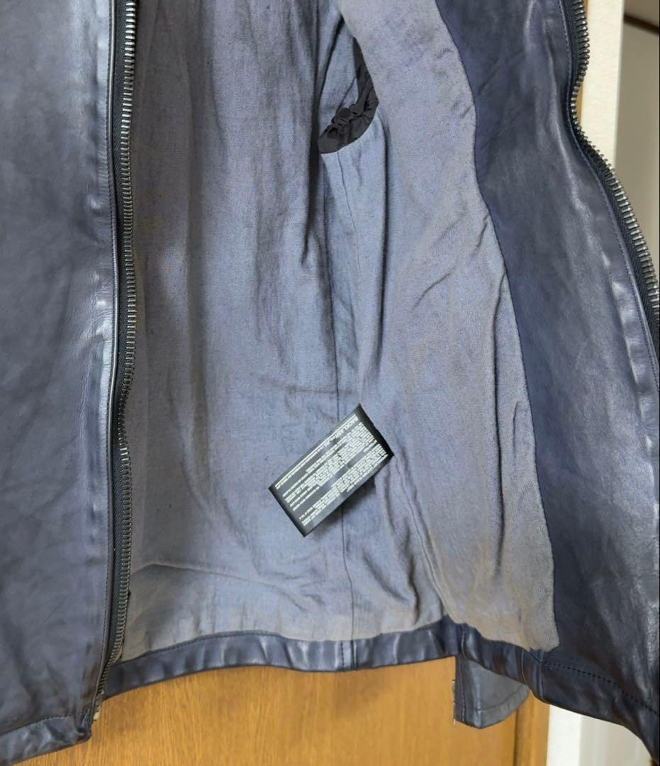 イサムカタヤマ バックラッシュ シングルレザーライダース ドイツカーフ ネイビー