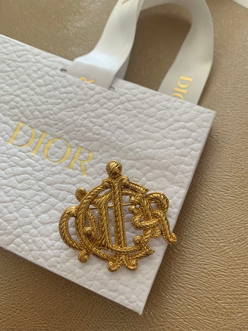 ディオール DIOR ブローチ 旧ロゴ ヴィンテージ クリスチャンディオール