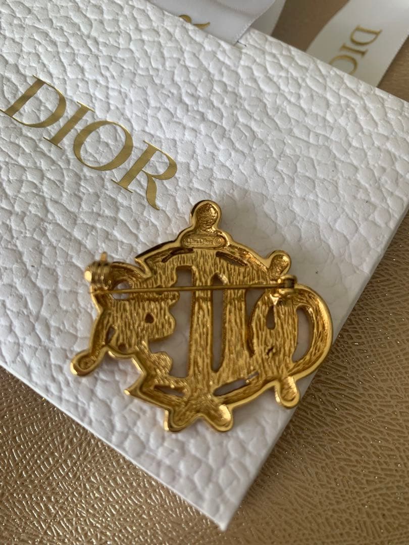 ディオール DIOR ブローチ 旧ロゴ ヴィンテージ クリスチャンディオール