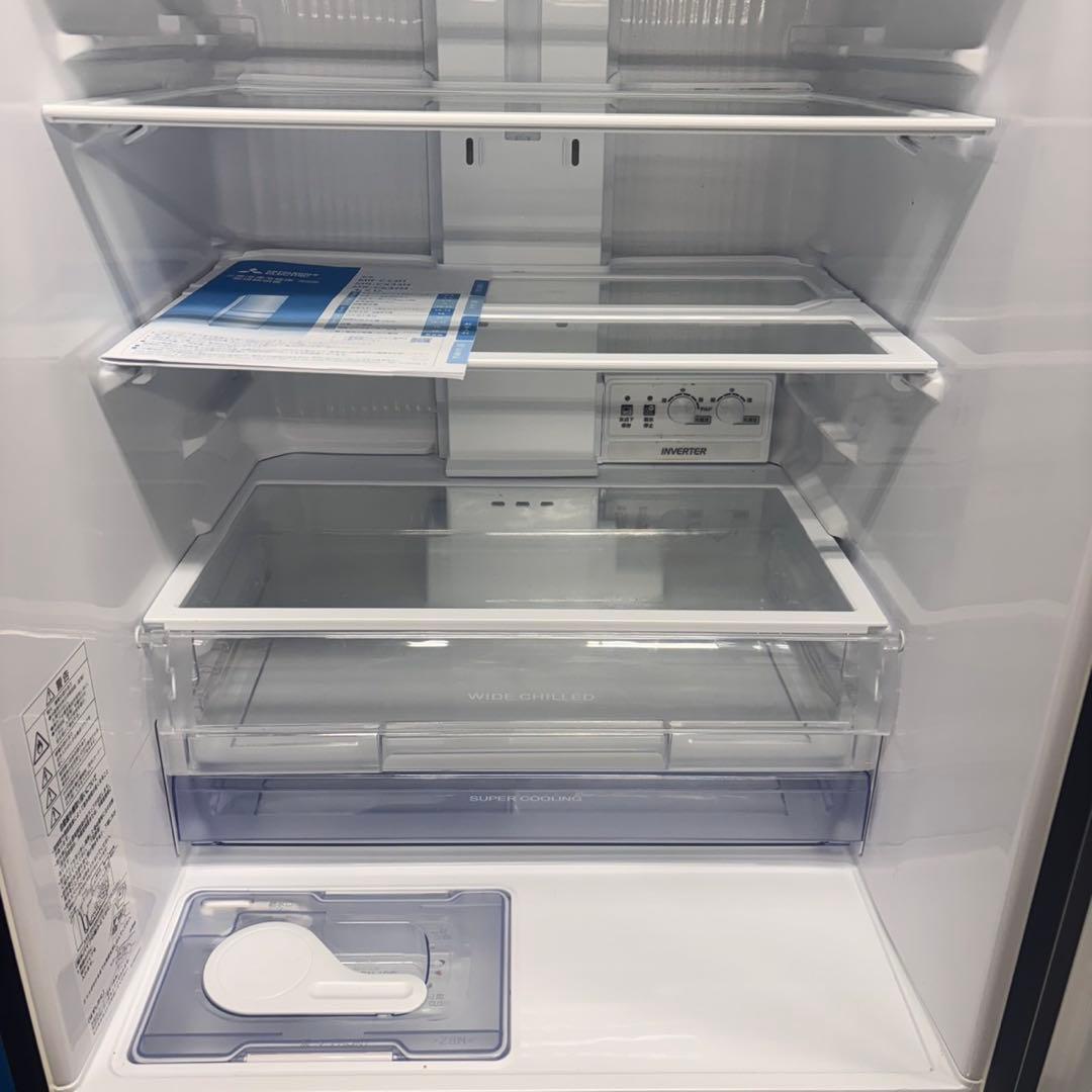 594 2023年製 三菱 大型冷蔵庫 300L強 自動製氷 小型 家庭用 右開
