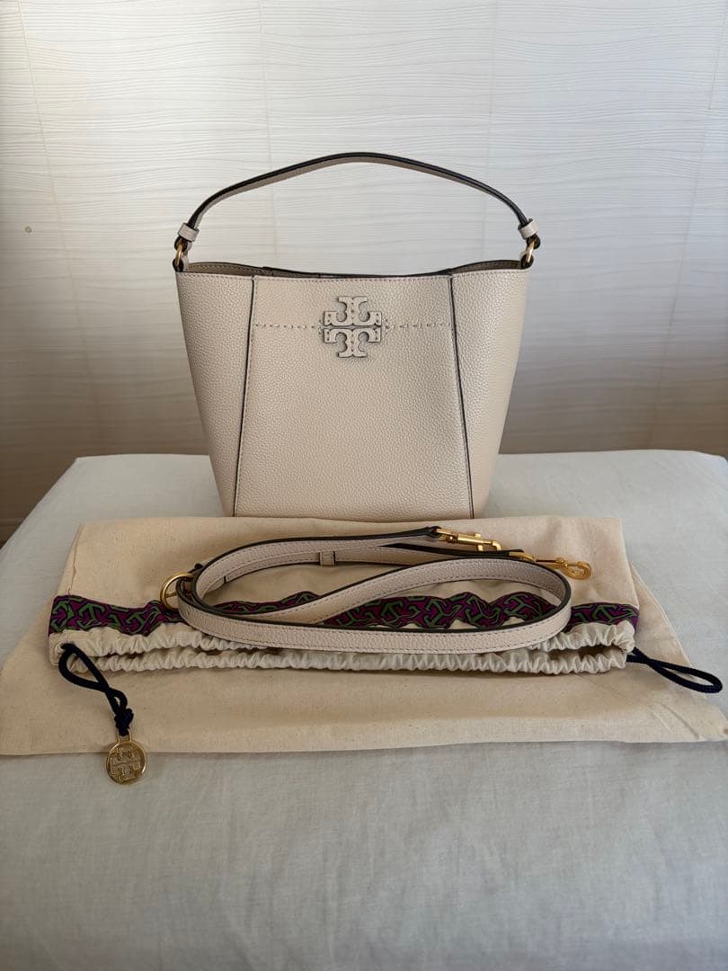 ホワイトレザー ハンドバッグ 保存袋付き