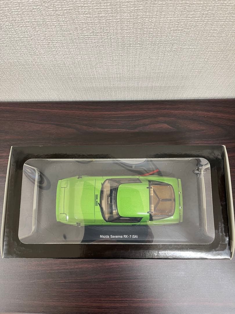オートアート1/18マツダ サバンナRX-7 (SA) グリーン
