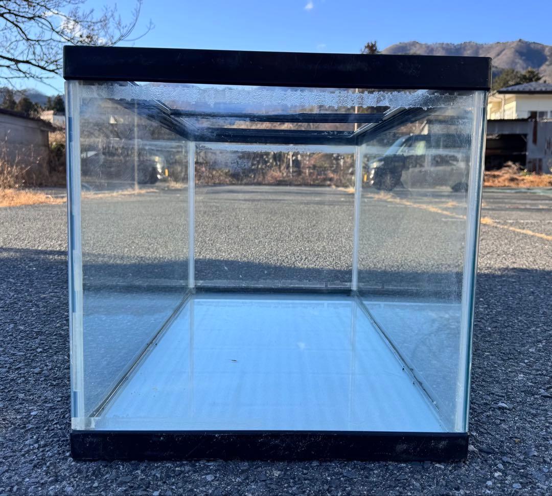栃木県　引き取り限定　ガラス水槽 90cm 50km以内は送料無料です。