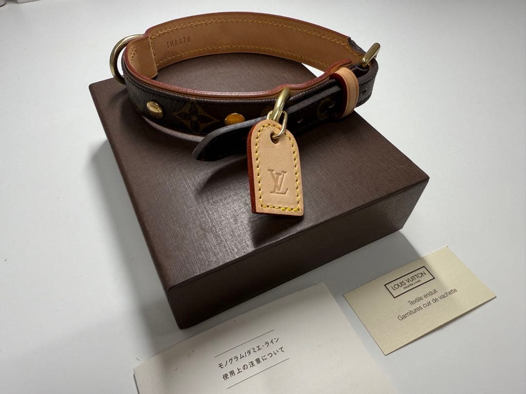ななLouis Vuitton レザー首輪 ブラウン