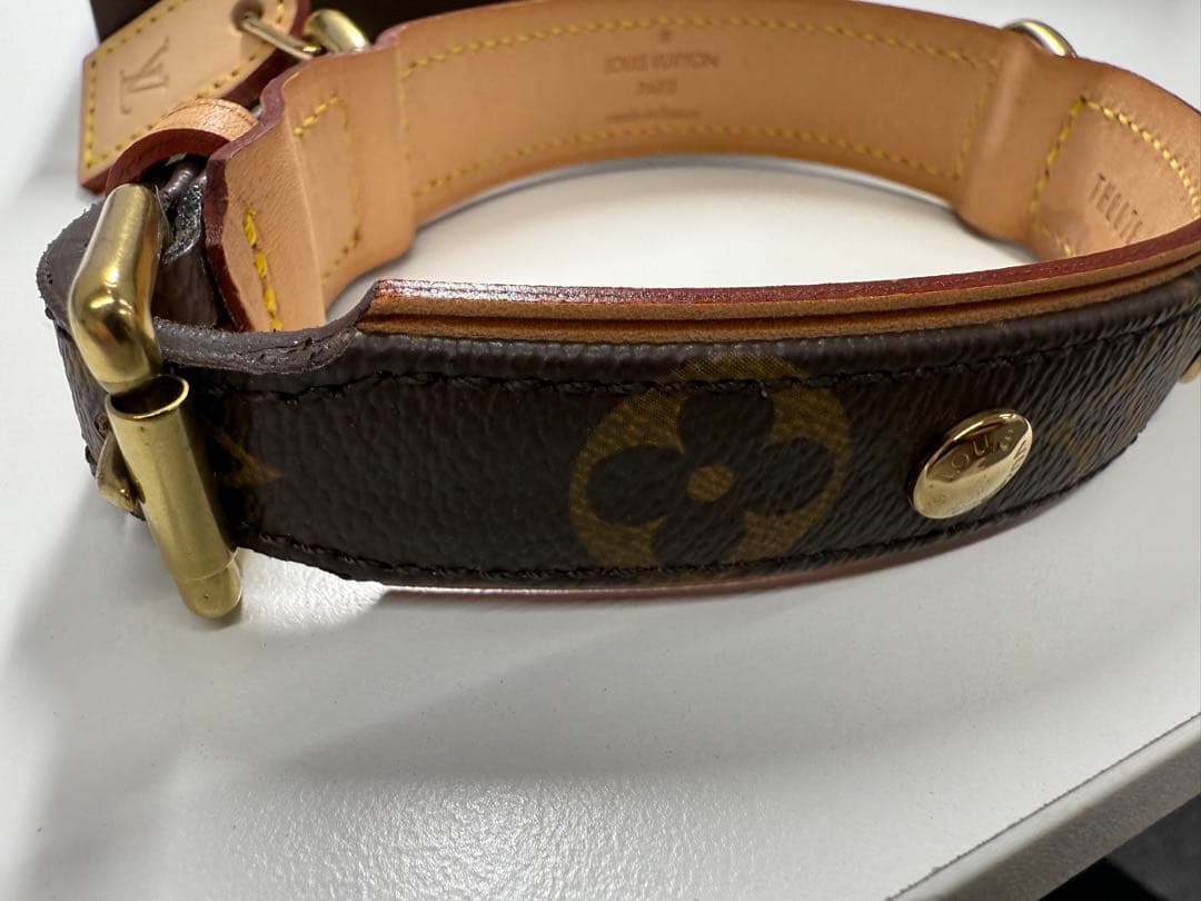 ななLouis Vuitton レザー首輪 ブラウン