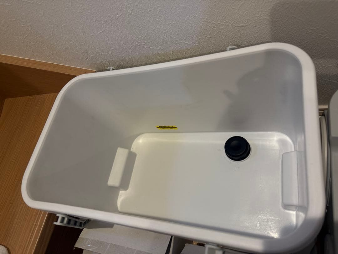 【美品】IRIS OHYAMA タンク式高圧洗浄機 コードレス SDT-L01N