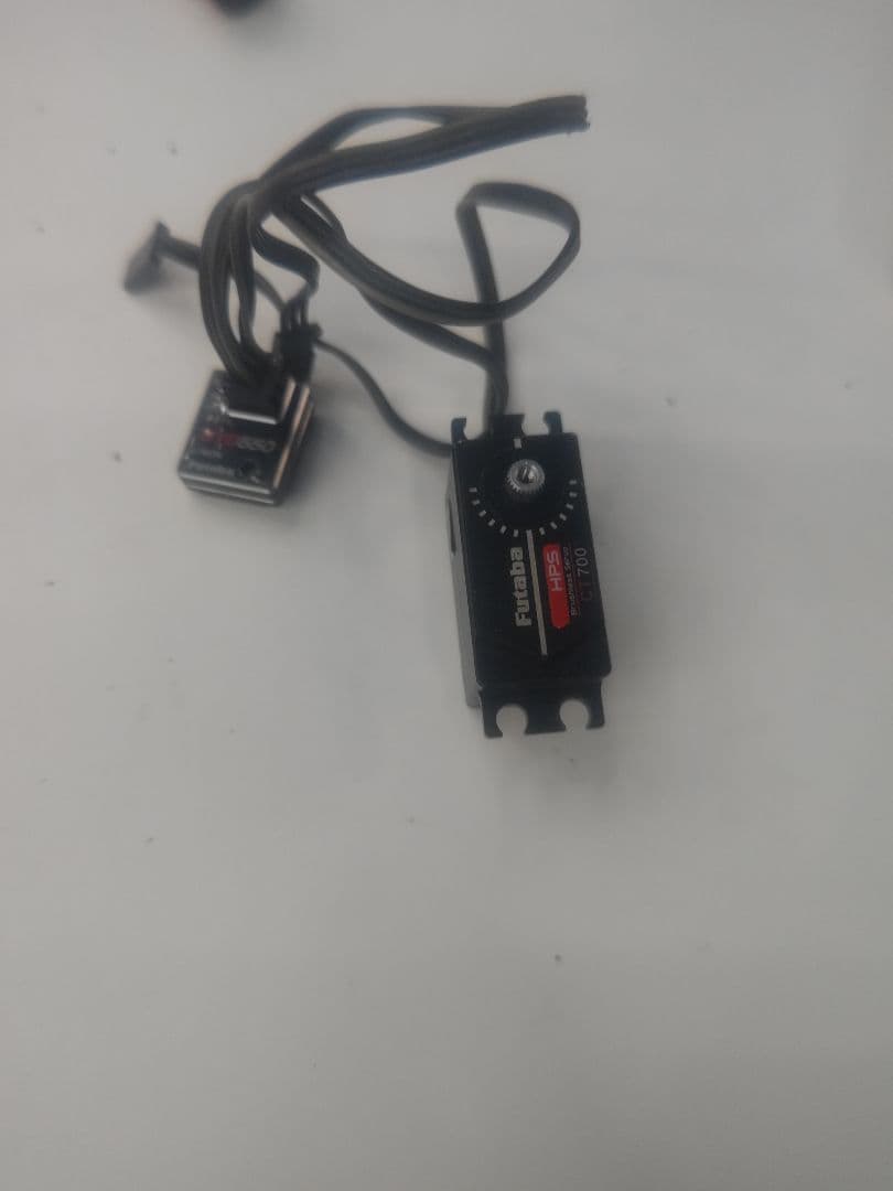 Futaba CT700ブラシレスサーボとGYD550ジャイロ