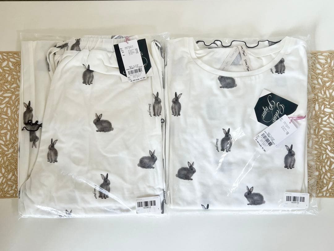 ジェラートピケ　うさぎ　バニー柄プルオーバー　バニー柄ロングパンツ　新品　値下げ