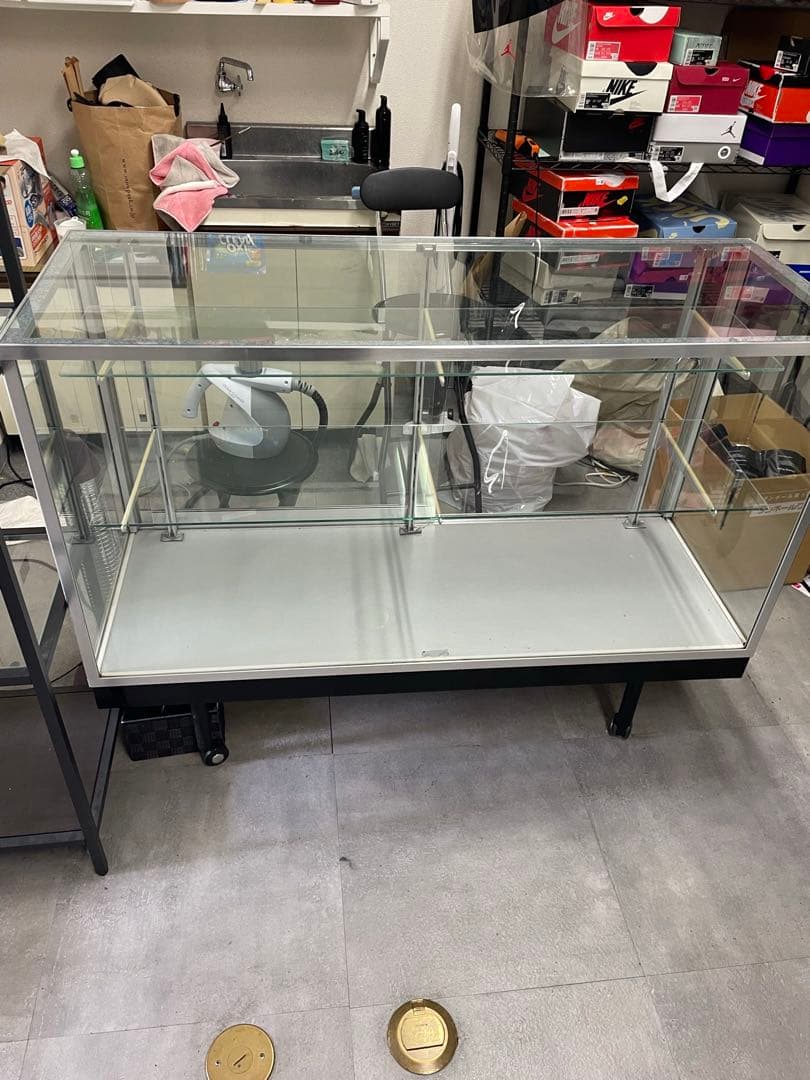 ガラス製2段式ショーケース　ショップ用ショーケース