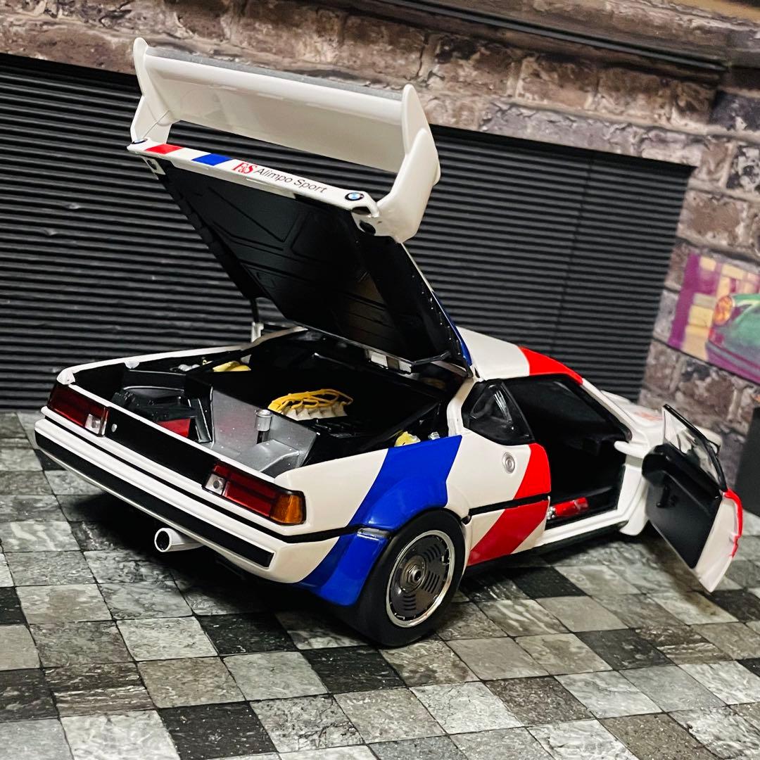 306台限定 1/18 BMW M1 1979 プロカーシリーズ