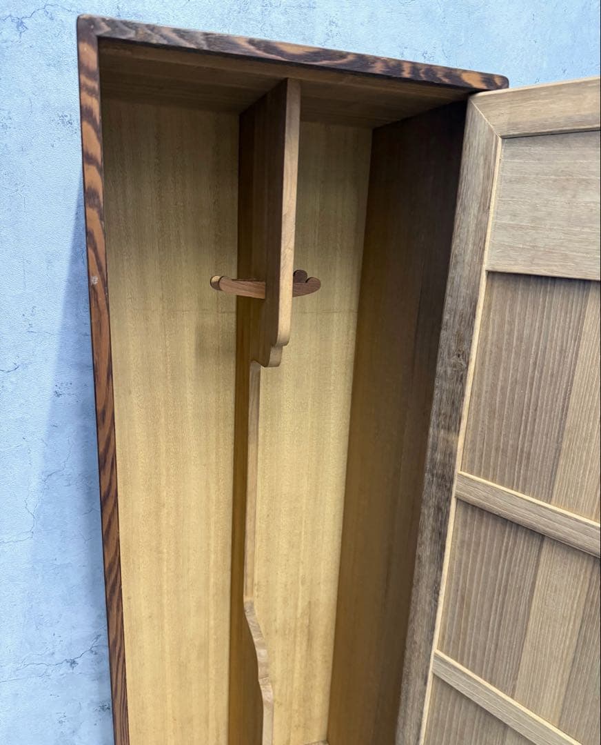 u*9様 70年前の美しい木目のヴィンテージ箪笥（たんす）　三味線用　桐製