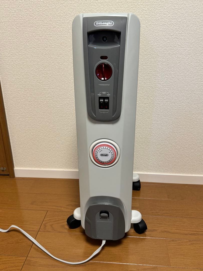 デロンギ　オイルヒーター　H770812EFSN-GY