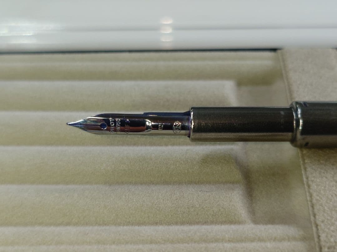 パイロット キャップレスデシモ EF レッド