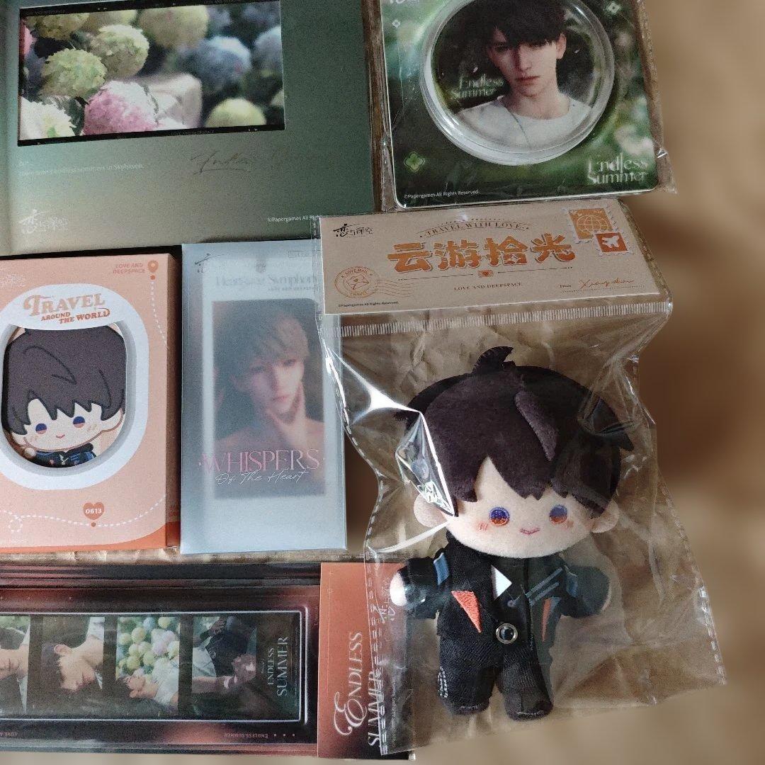 恋と深空　マヒル　云游シリーズ 公式グッズ セット ぬいぐるみ 缶バッジ カード