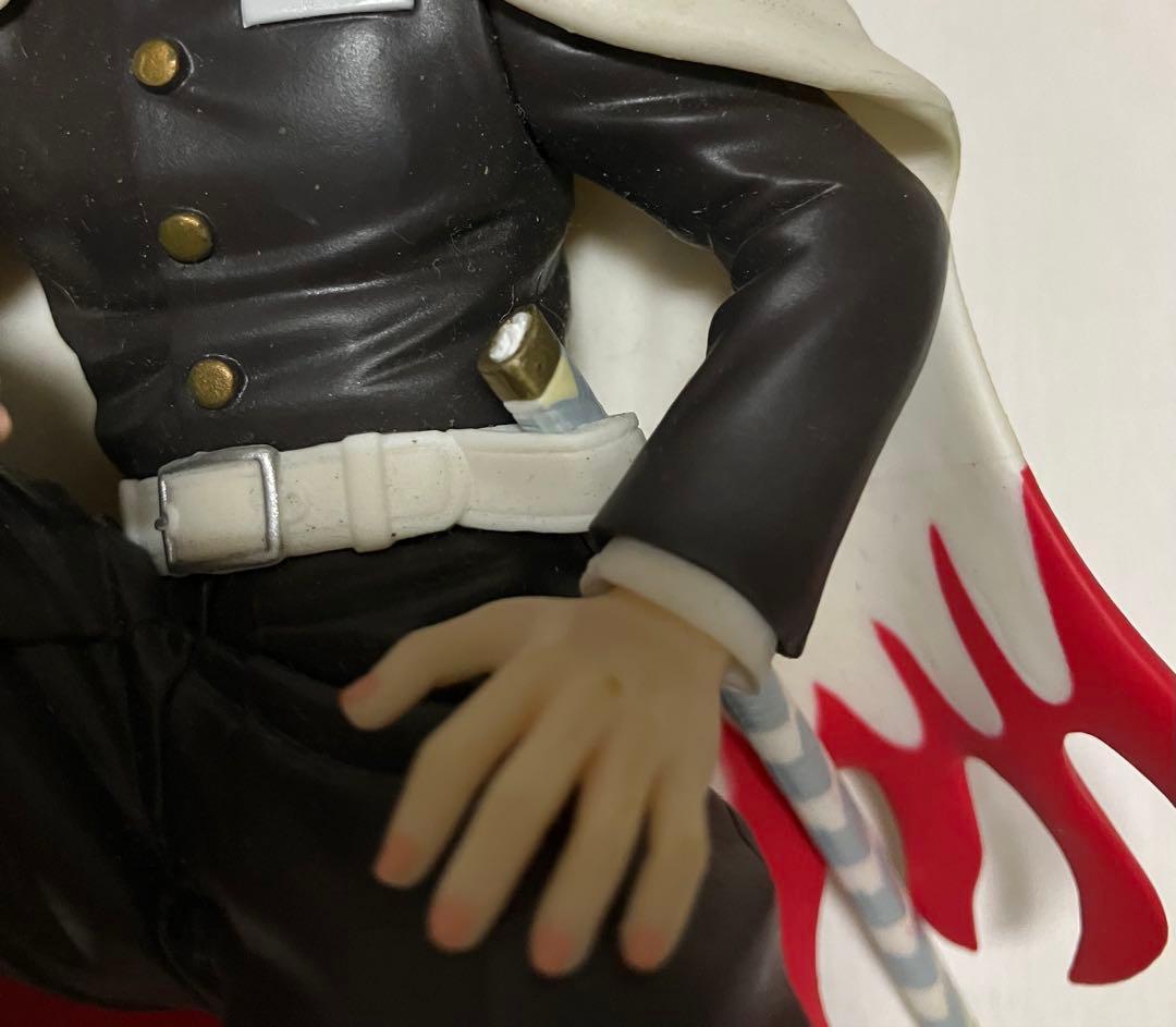 鬼滅の刃　炭治郎　禰豆子　伊之助　善逸　杏寿郎　缶バッジ　フィギュア　まとめ売り