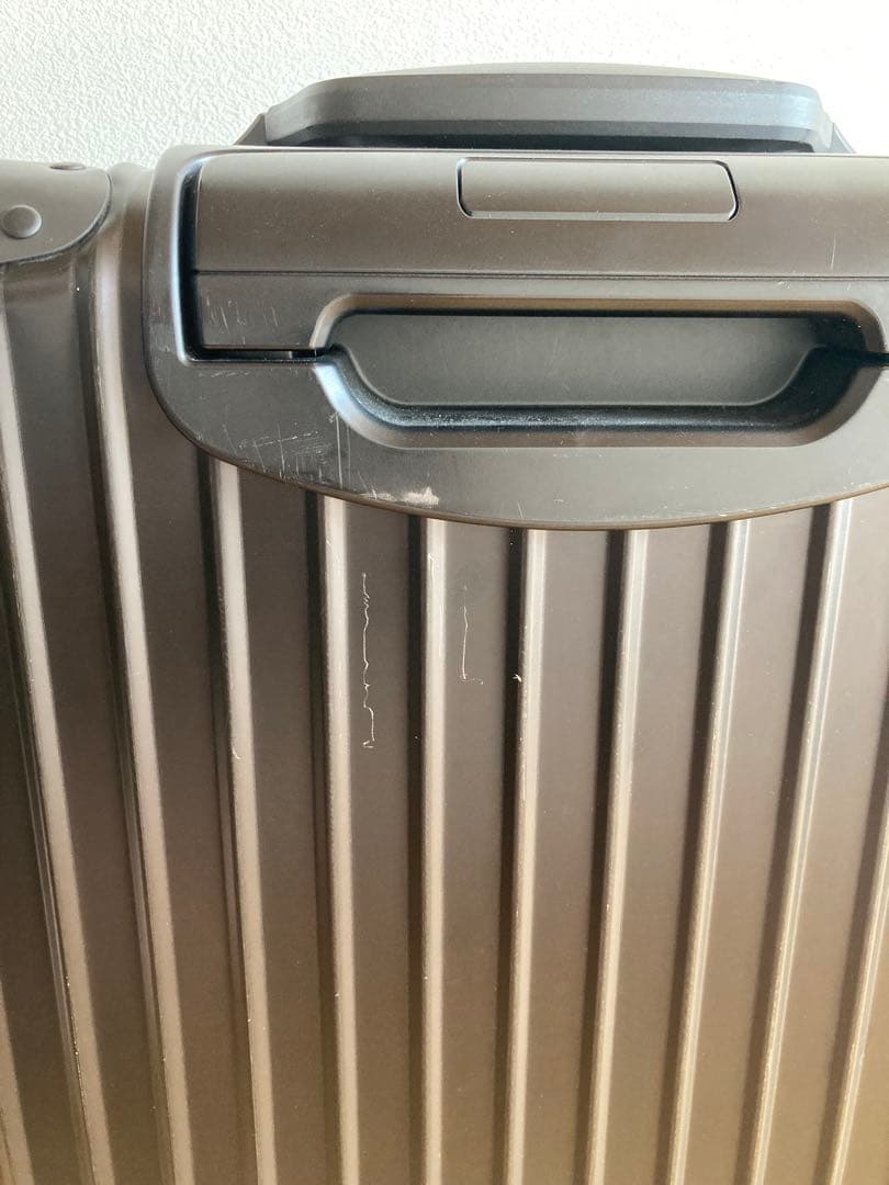 【わたる】リモワ トパーズ ステルス キャビン マルチホイール 34L