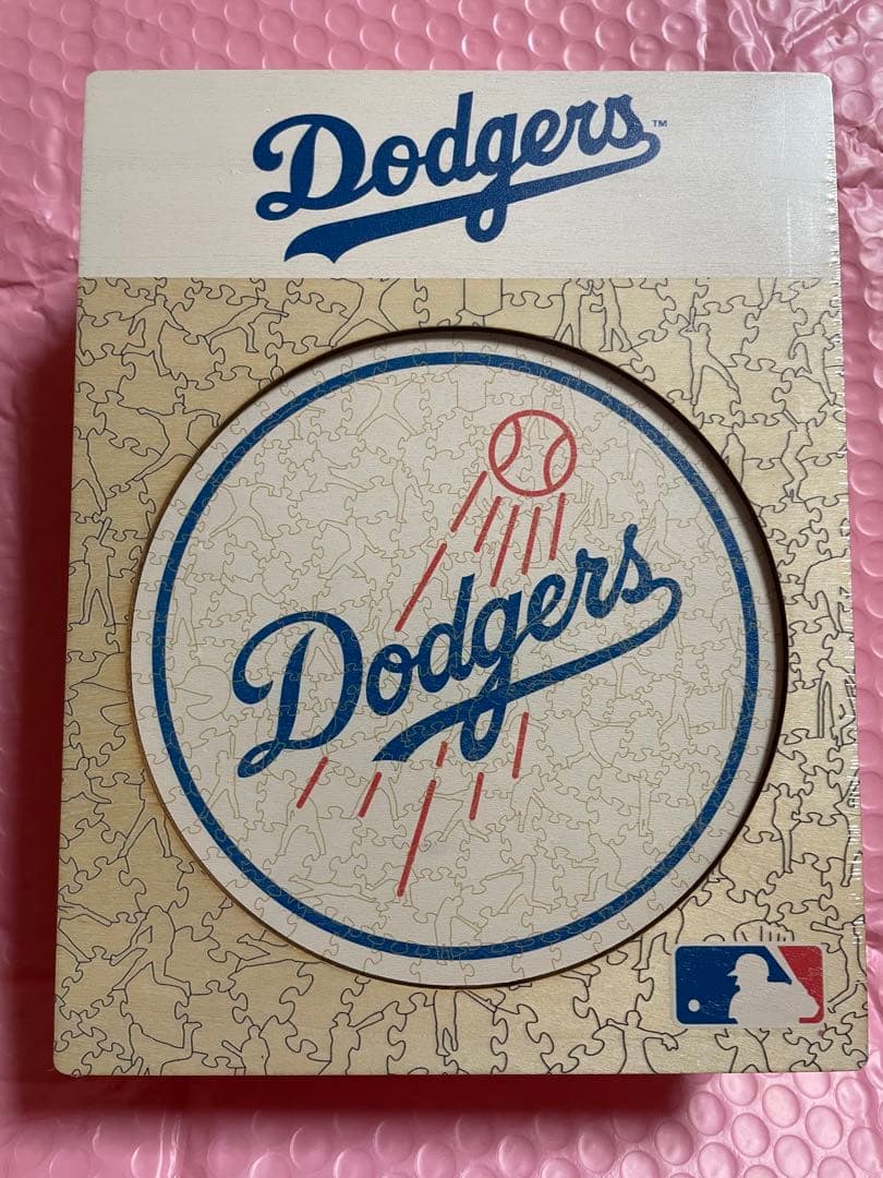 ドジャース 球団ロゴ入り木製ジグソーパズル