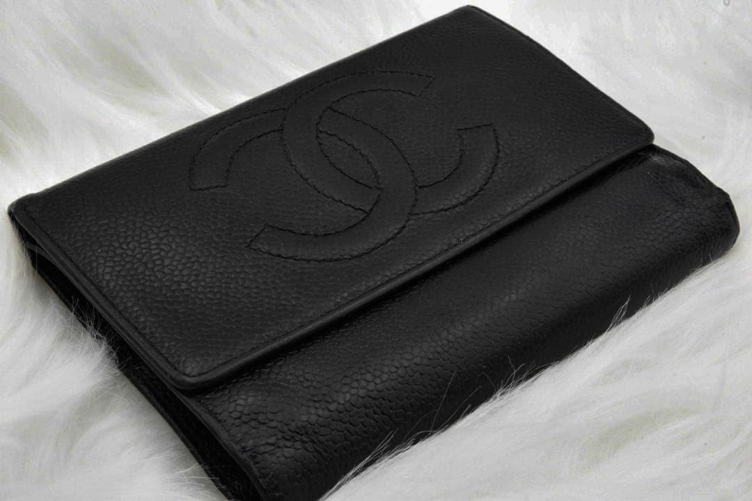 CHANEL ブラックレザー 三つ折り財布　キャビアスキンココマーク