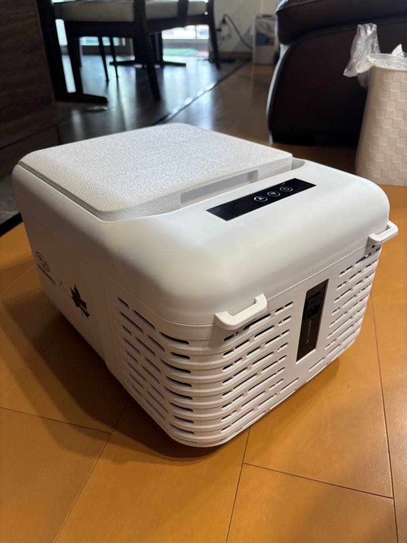 SUBARU × LOGOS ポータブル冷蔵庫・冷凍庫 9L（2025年製）