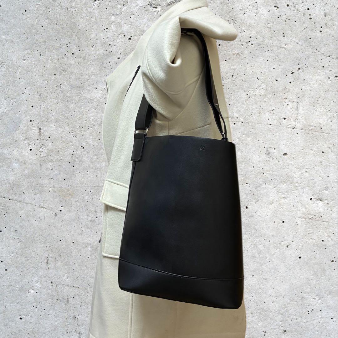 ゆ*ん様 &MyuQ アンドミューク バケツ型 トートバッグ ショルダー A4◎