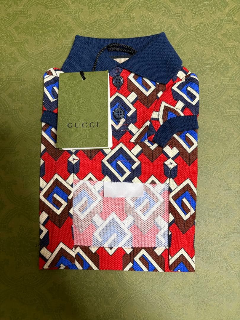 GUCCI グッチ　犬用品　服　xxs ジオメトリックG