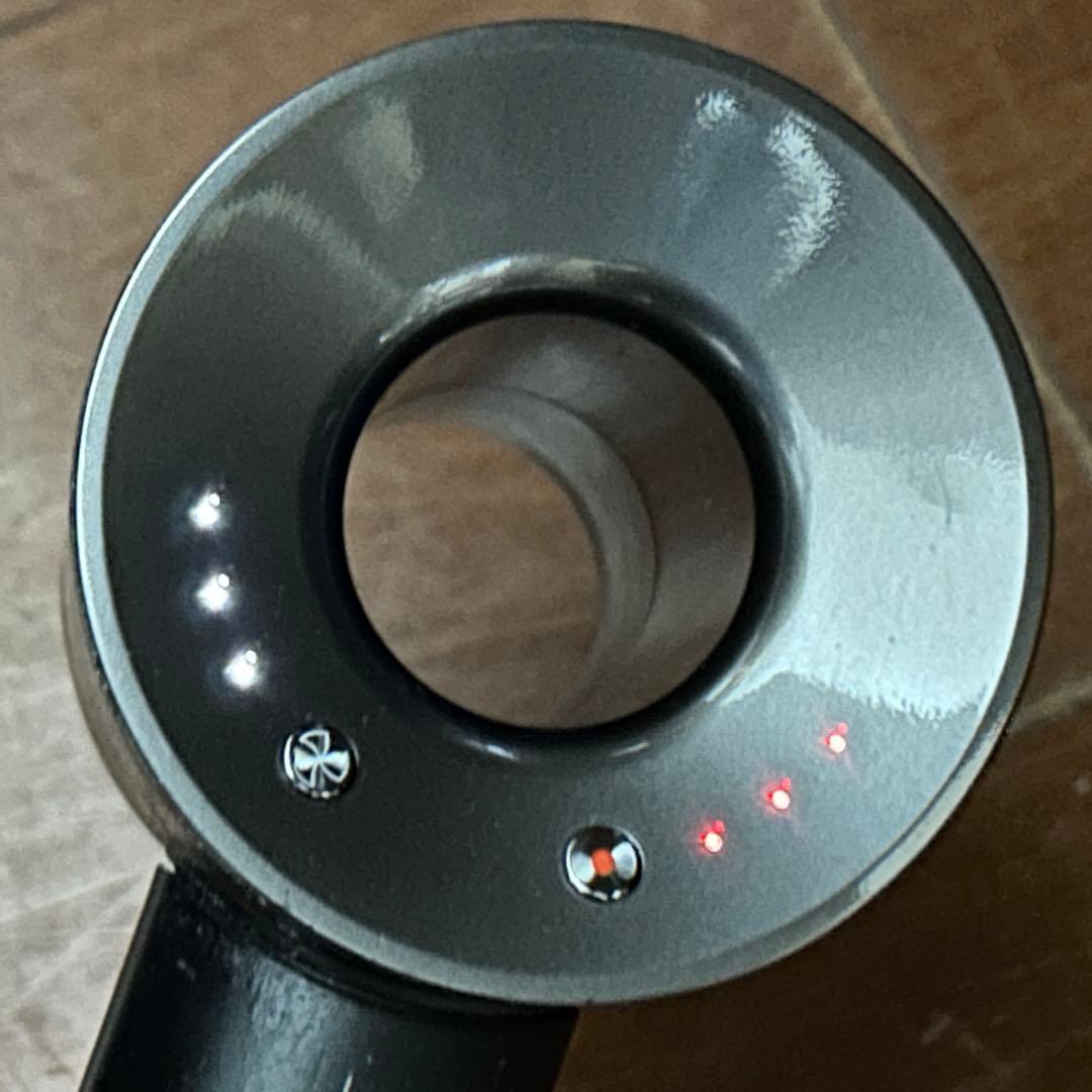 人気ブラック　動作良好　メンテ済み　ダイソン　dyson HD03 スタンド付