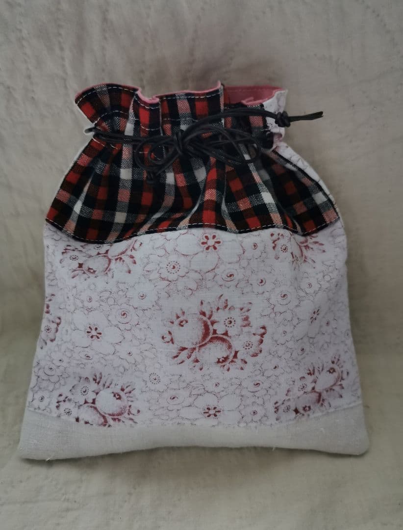 ハンドメイド✃アンティークドイツ果実薔薇柄 ホームスパンリネン格子巾着 レース付